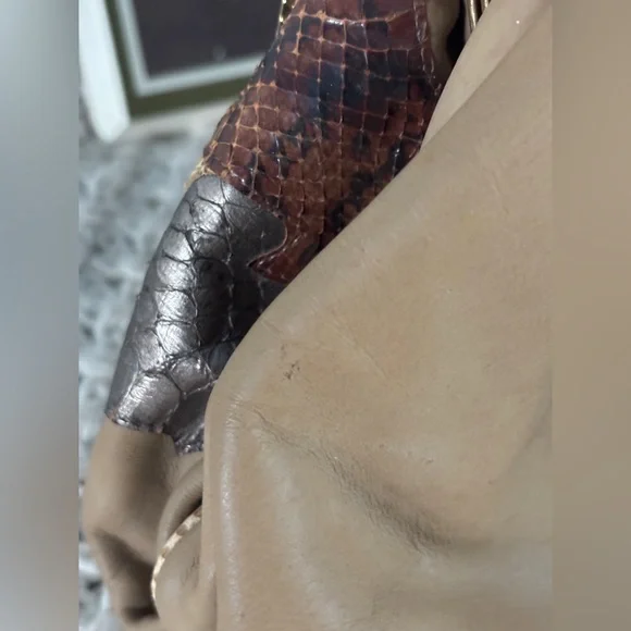 Vintage 1980’s Carlo Fiori Leather Bag - Picture 5 of 17